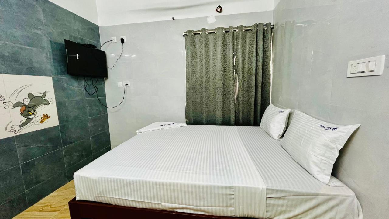 Hotel Star Nivas, Srirangam Tiruchirappalli Exterior photo